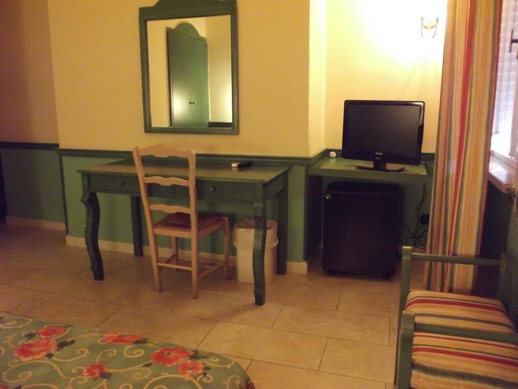 Acos Marsala City Hotel Kamer foto