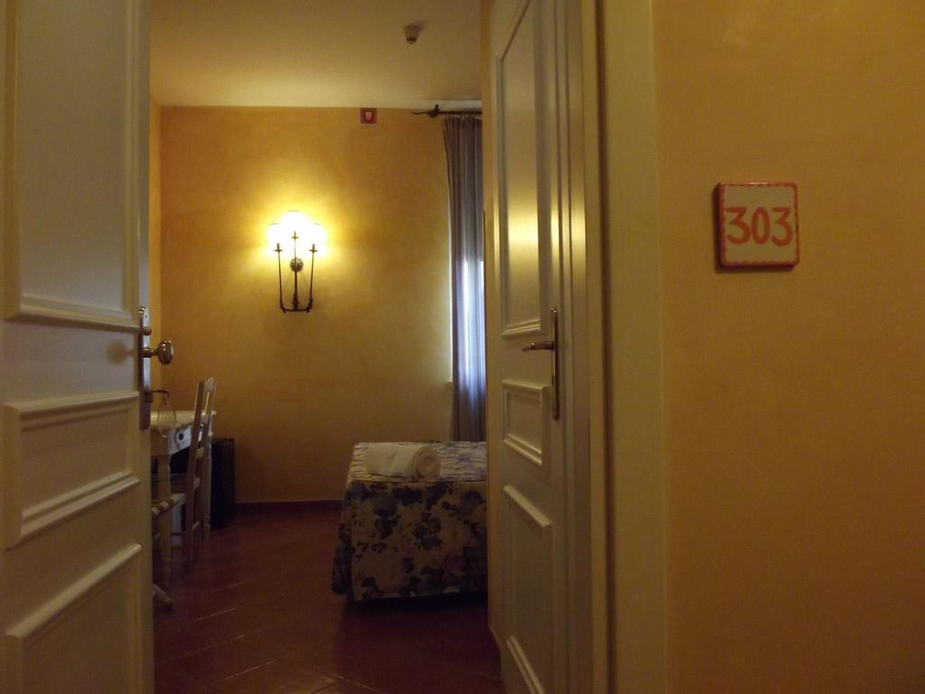 Acos Marsala City Hotel Kamer foto