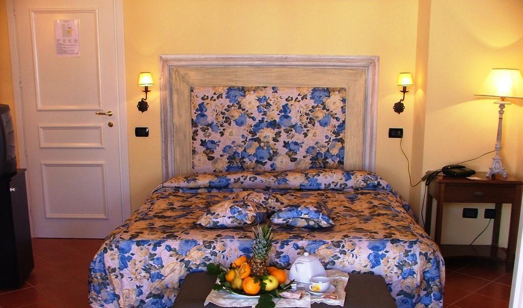 Acos Marsala City Hotel Kamer foto