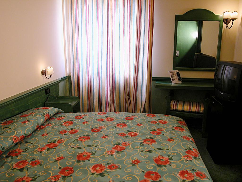 Acos Marsala City Hotel Kamer foto